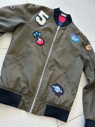 Chaqueta bomber Zara verde oliva