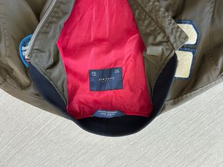 Chaqueta bomber Zara verde oliva
