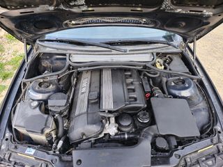 Entero o despiece,BMW Serie 3 2001 136cv