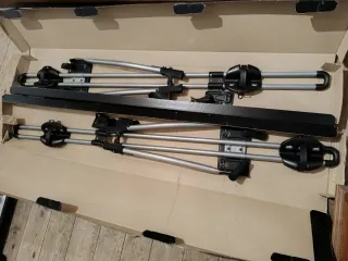 2 Portabicicletas para techo (Thule FreeRide).