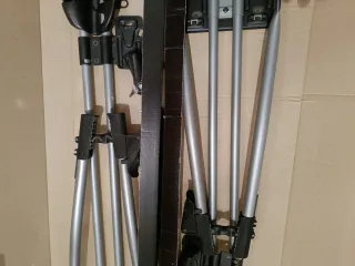 2 Portabicicletas para techo (Thule FreeRide).