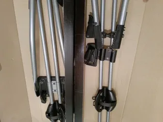 2 Portabicicletas para techo (Thule FreeRide).