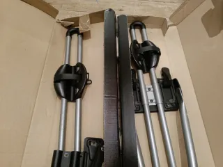 2 Portabicicletas para techo (Thule FreeRide).