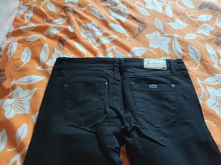 Jeans negros Stradivarius