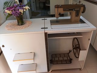 Máquina coser WERTHEIM antigua