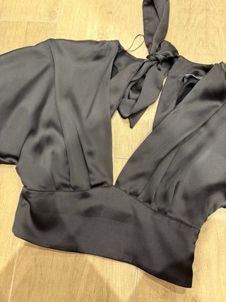 Top Zara negro seda talla S