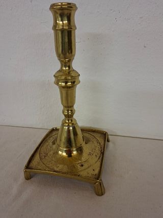 Candelabro de bronce antiguo 