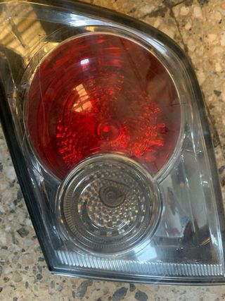 Faros delanteros y traseros