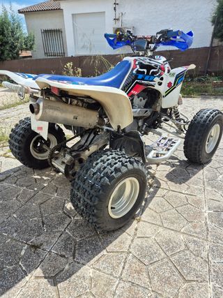 SUZUKI LTZ 400