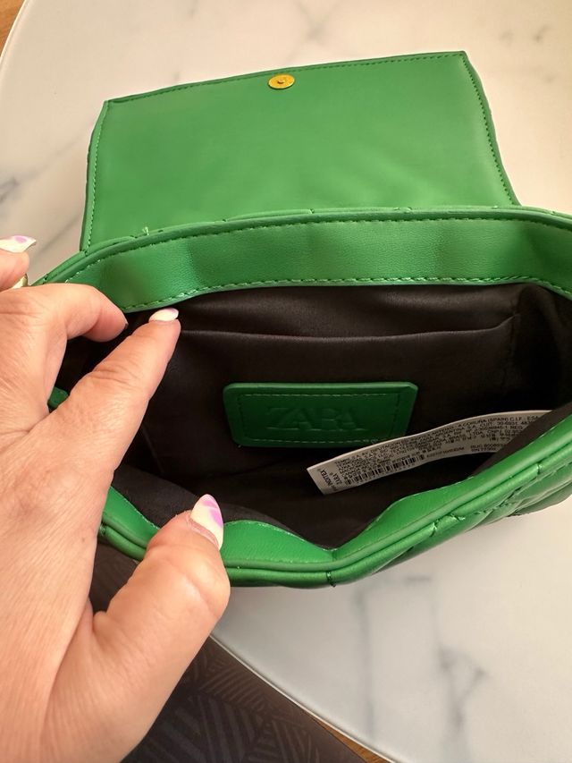 Bolso Zara verde bandolera