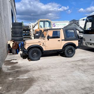 Suzuki Samurai 1990