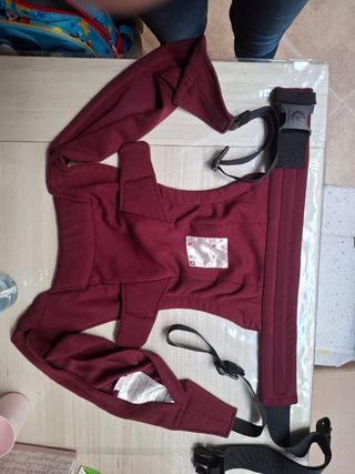 Ergobaby Embrace Portabebés - Burdeos