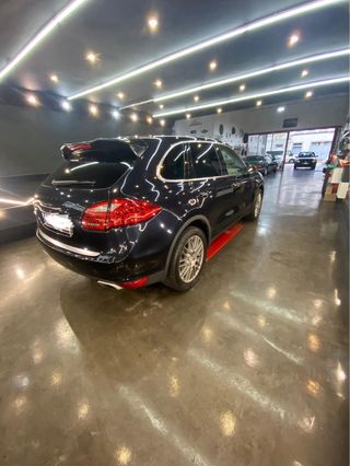 Porsche Cayenne 2011