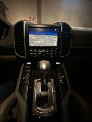 Porsche Cayenne 2011