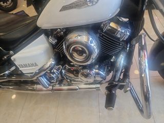YAMAHA DRAG STAR VSV 650.