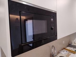 Microondas Electrolux 700W integrable
