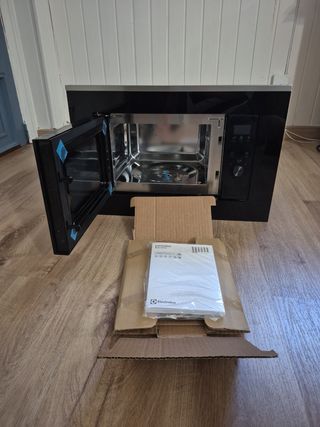 Microondas Electrolux 700W integrable