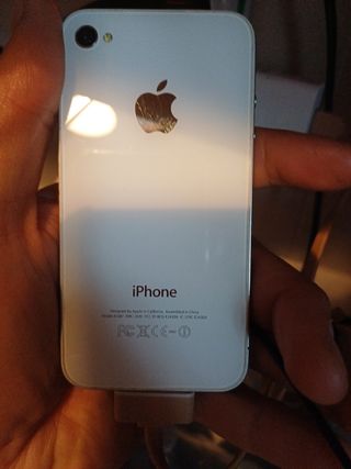 iPhone 4s Silver - Apple