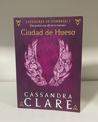 Ciudad de Hueso (nueva presentación): Cazadores...