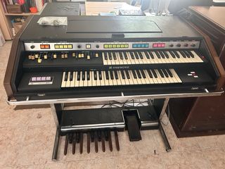 organo Hammond B200 con Leslie hammond 710