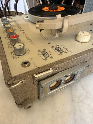 Maleta Tocadiscos fonógrafo vintage RT-1270 V