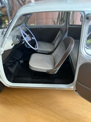 Maqueta SEAT 600 D