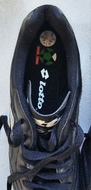 Botas de fútbol Lotto sin usar