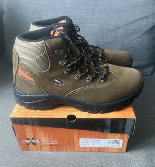 Botas de montaña Oriocx Ezcaray 42EU sin estrenar