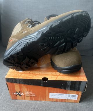 Botas de montaña Oriocx Ezcaray 42EU sin estrenar