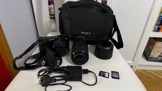 Sony α6000 - Cámara EVIL negra