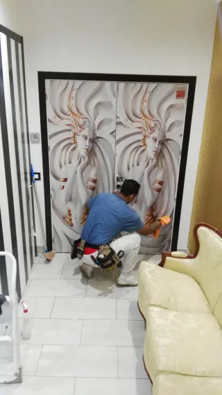 Instalación moquetas y papel pintado tnt etc