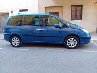 Peugeot 807 2005