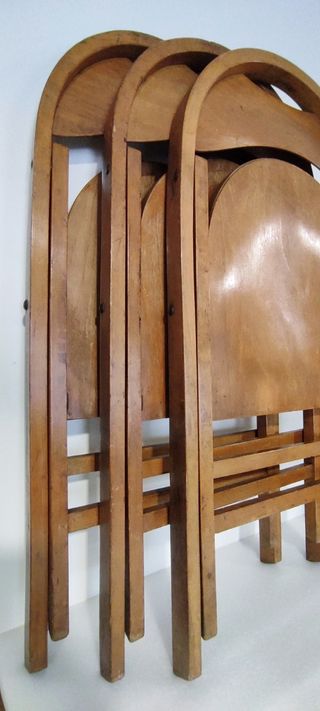 Sillas THONET plegables modelo B751.