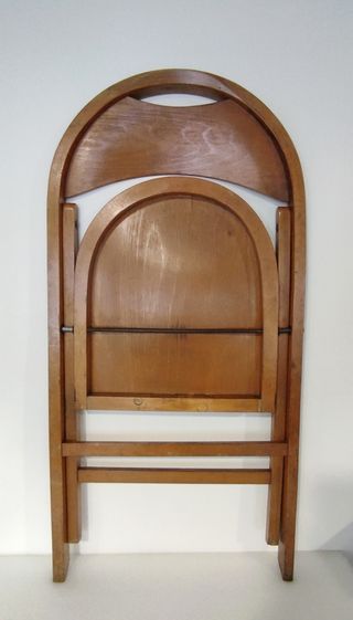 Sillas THONET plegables modelo B751.