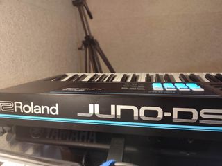 Roland JUNO DS 76