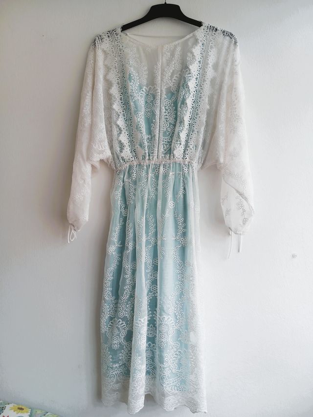 Vestido encaje sobre gasa blando Endless Rose