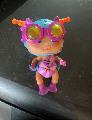 Muñeca Bellies buzo