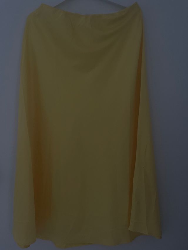 Gonna lunghette gialla pastello