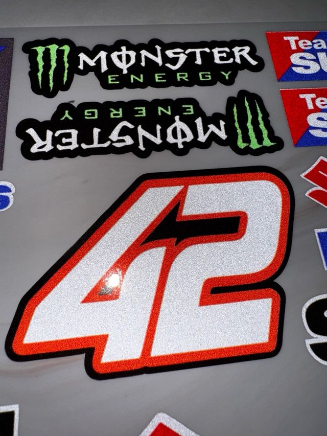 KIT PEGATINAS CARENADO SUZUKI GSX RR DR-Z BANDIT