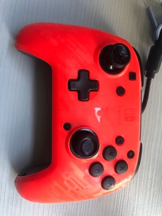 Mando Nintendo Switch pago en mano donosti