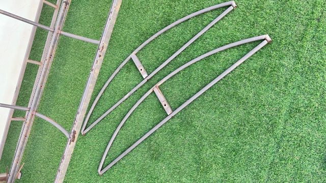 Columpio jardín metal gris