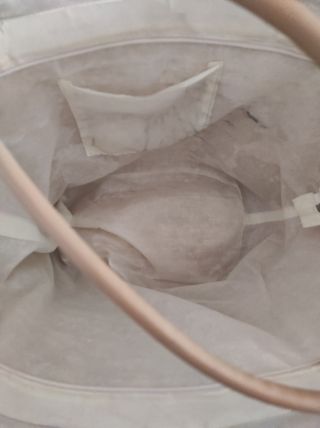 Bolso playa beige con conchas