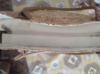 Bolso playa beige con conchas
