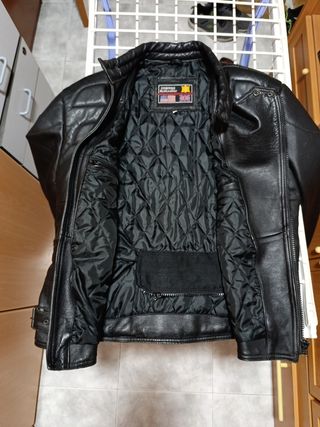 Chaqueta moto piel negra