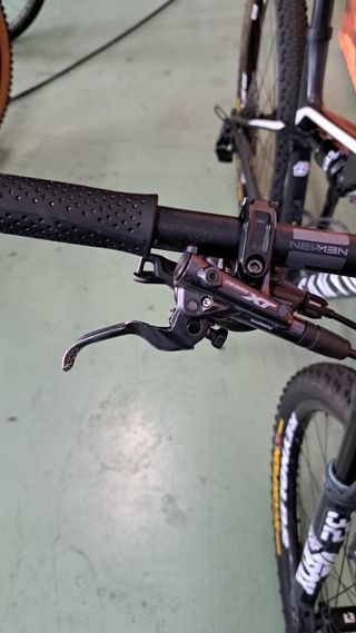 Bicicleta MTB carbono Canyon