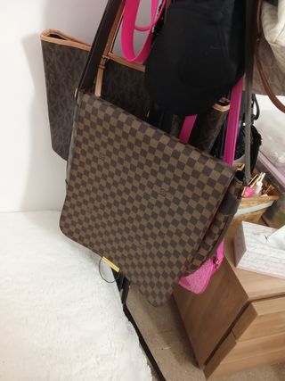 Bolso Louis Vuitton bandolera marrón