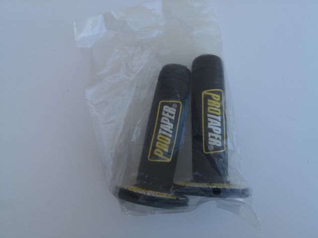Puños Manillar de Moto - Amarillo y Negro
