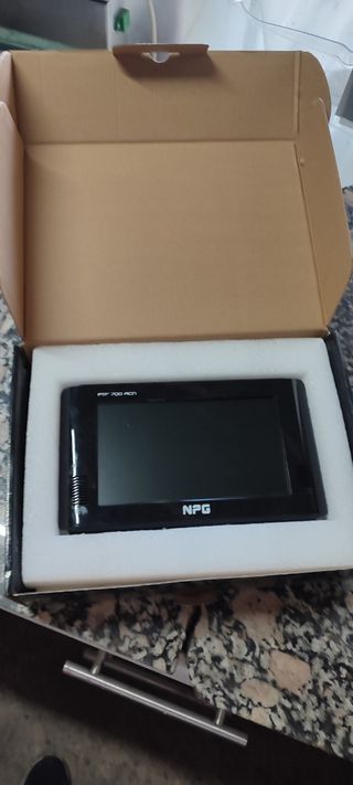 Mini TV Portátil NPG - 7", Negro