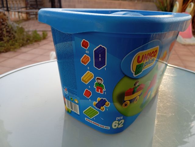 Lote de muchos juegos de construcción para niños