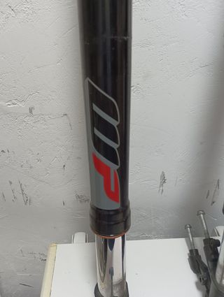 Horquilla KTM Super Duke 1290 GT no negociable 
